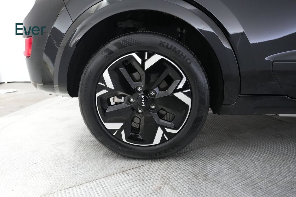 Used 2023 Kia Niro Wind FWD image 22