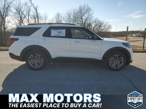 New 2026 Ford Explorer Active w/ Active Comfort Package image 2