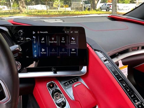 Used 2024 Chevrolet Corvette Stingray w/ Z51 Performance Package image 8