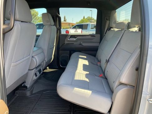 Used 2024 GMC Sierra 2500 SLE w/ SLE Value Package; AWD/4WD image 30