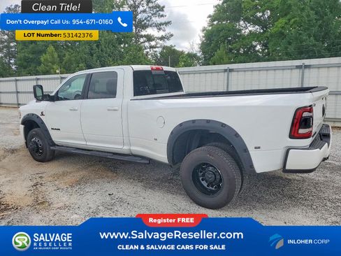 Used 2022 RAM 3500 Laramie w/ Night Edition AWD/4WD image 3