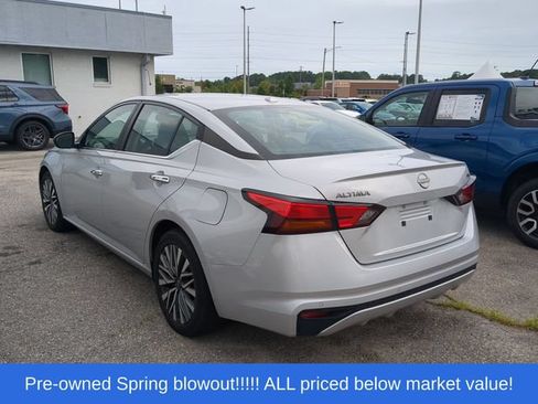Used 2024 Nissan Altima 2.5 SV FWD image 2