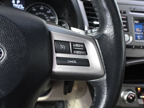 Used 2014 Subaru Outback 2.5i Premium w/ Moonroof Package AWD/4WD image 34