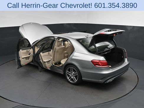 Used 2015 Mercedes-Benz E 350 Sedan image 2