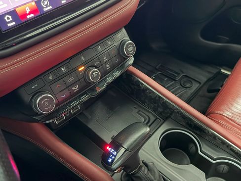 Used 2022 Dodge Durango SRT w/ Premium Interior Group AWD/4WD image 77