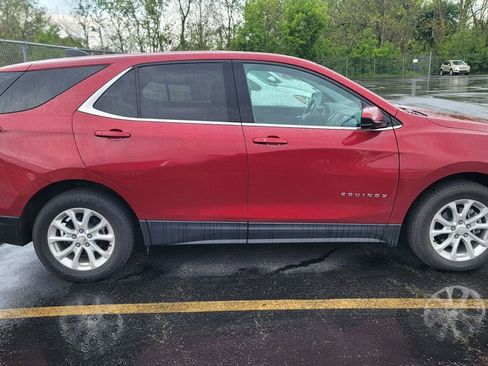 Used 2020 Chevrolet Equinox LT w/ Driver Convenience Package FWD image 7