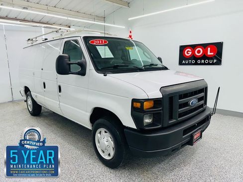 Used 2011 Ford E-150 and Econoline 150 RWD image 1