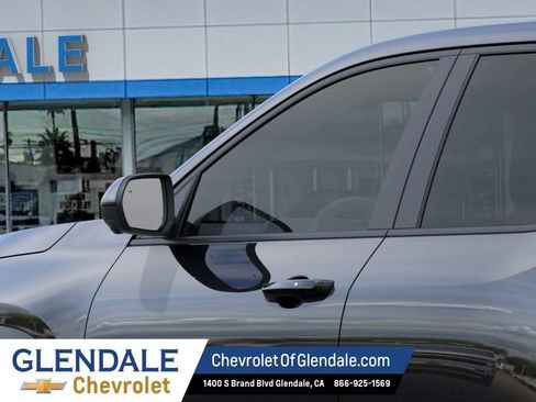 New 2026 Chevrolet Equinox LT w/ Safety and Technology Package FWD image 12