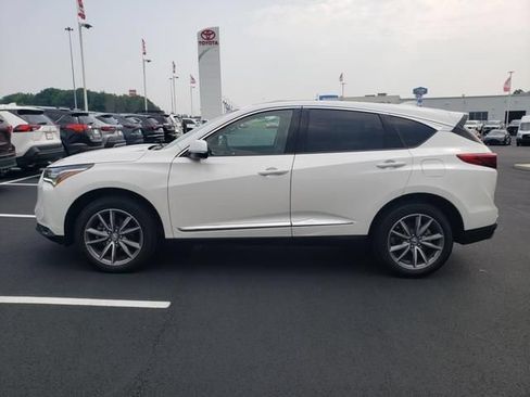 Used 2024 Acura RDX SH-AWD w/ Technology Package image 9