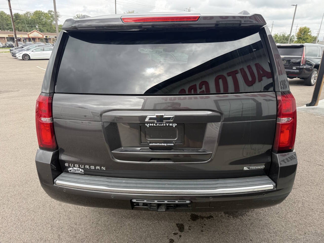 Used 2018 Chevrolet Suburban Premier AWD/4WD image 9