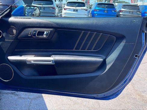 Used 2017 Ford Mustang GT Premium w/ Equipment Group 401A RWD image 21