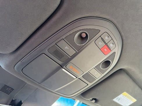 Used 2026 Genesis G70 2.5T image 29