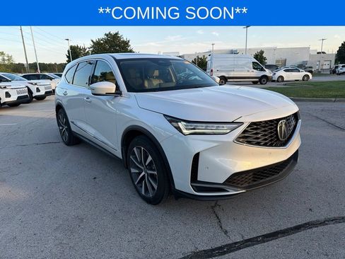 Used 2025 Acura MDX w/ Technology Package AWD/4WD image 3
