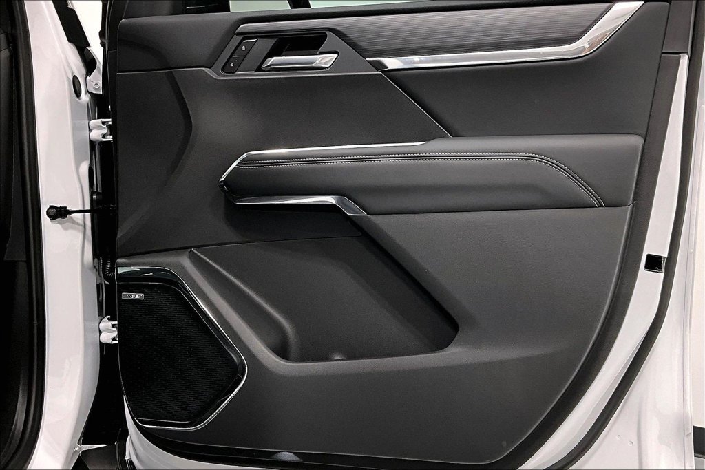 New 2026 GMC Acadia Elevation w/ Black Edition FWD image 10