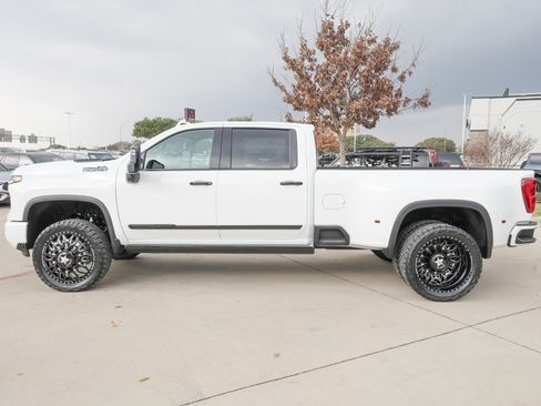 Used 2026 Chevrolet Silverado 3500 High Country w/ High Country Premium Package image 7