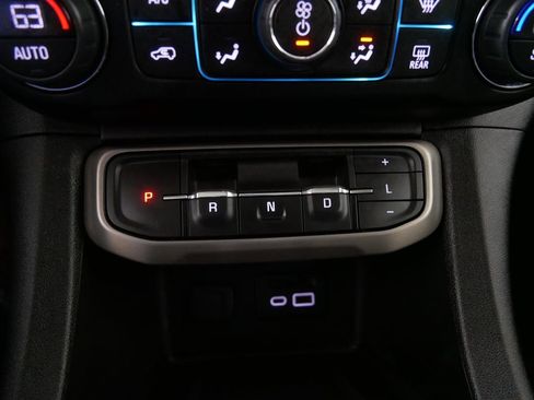 Used 2023 GMC Acadia Denali w/ Denali Ultimate Package image 32