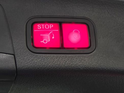 Used 2022 Mercedes-Benz GLA 250 4MATIC w/ Premium Package Lite image 21