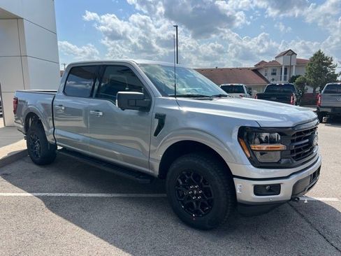 New 2025 Ford F150 XLT w/ Equipment Group 302A MID image 8