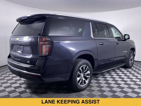 Certified 2022 Chevrolet Suburban LT w/ Luxury Package AWD/4WD image 19