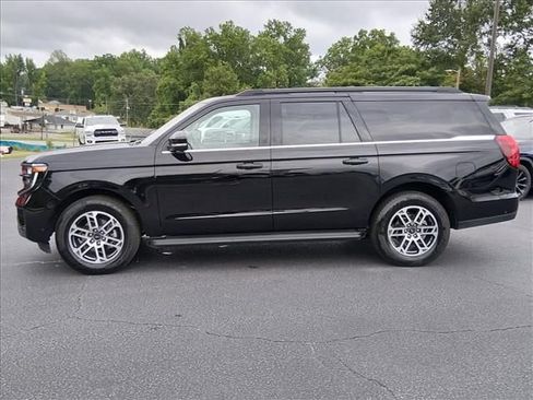 Used 2025 Ford Expedition Max Active RWD image 7