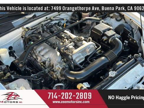 Used 2004 MAZDA MX-5 Miata Convertible 2D w/ Convenience Pkg image 35