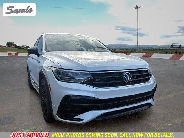 Used 2023 Volkswagen Tiguan SE R-Line FWD image 1