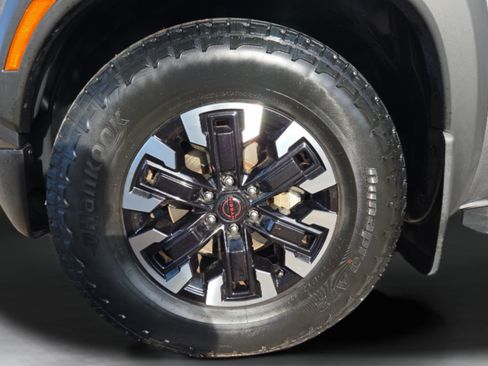 Certified 2024 Nissan Frontier Pro-X RWD image 32