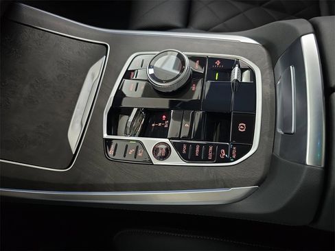 Used 2024 BMW X5 xDrive50e w/ Executive Package image 26