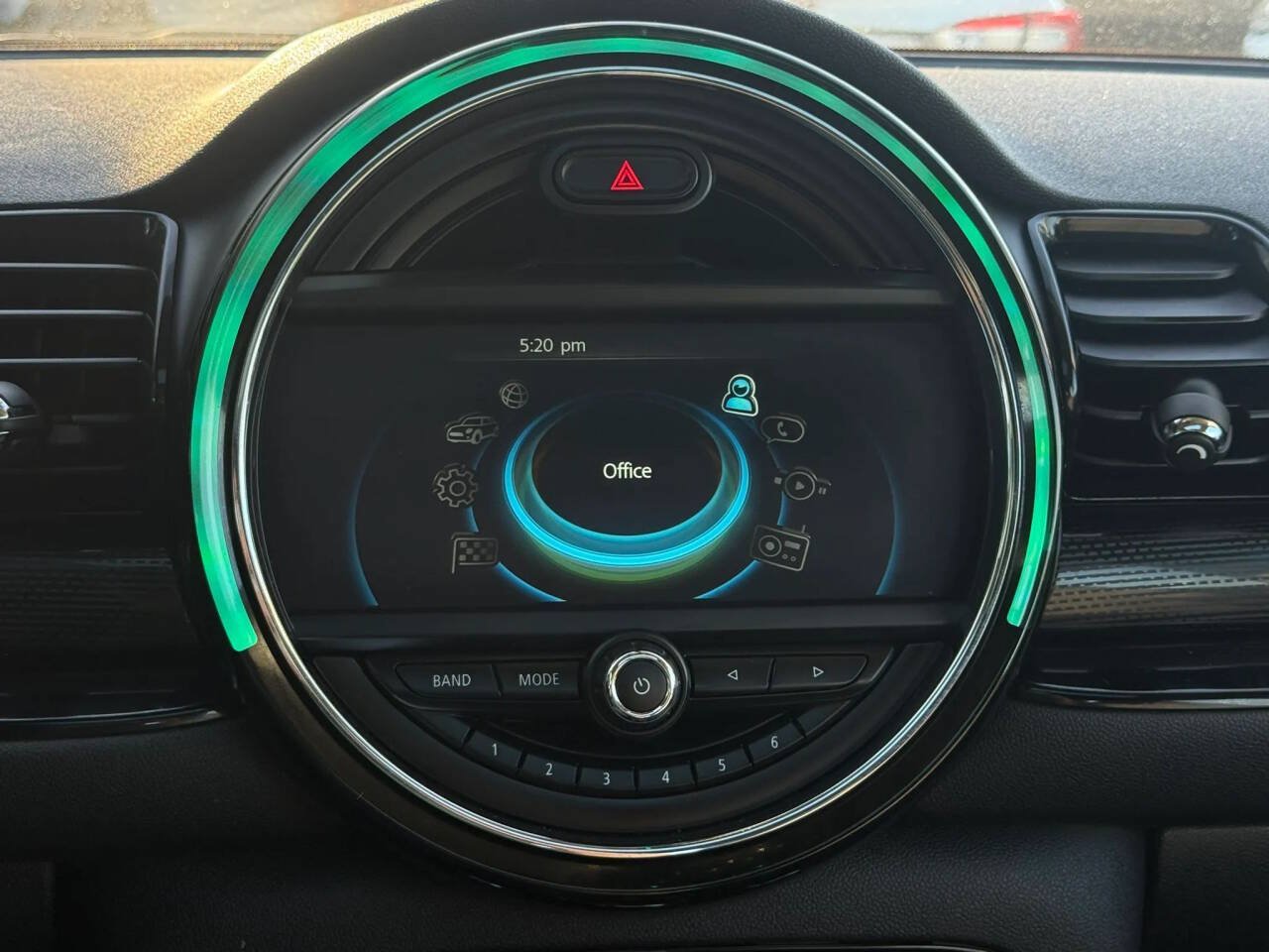 Used 2017 MINI Cooper Clubman ALL4 AWD/4WD image 9