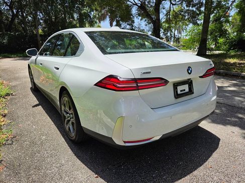 Used 2026 BMW 530i xDrive AWD/4WD image 7
