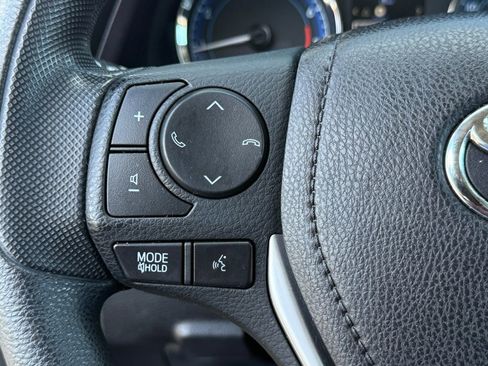 Used 2017 Toyota Corolla XLE w/ Carpet Mat Package (TMS) image 24