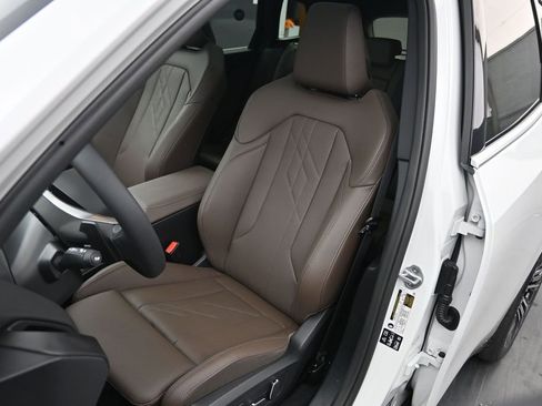 New 2026 BMW X3 xDrive30 AWD/4WD image 13