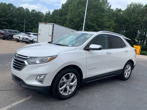 Used 2018 Chevrolet Equinox Premier image 3