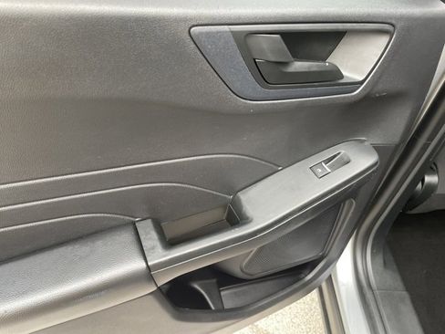 Used 2022 Ford Escape SE image 58