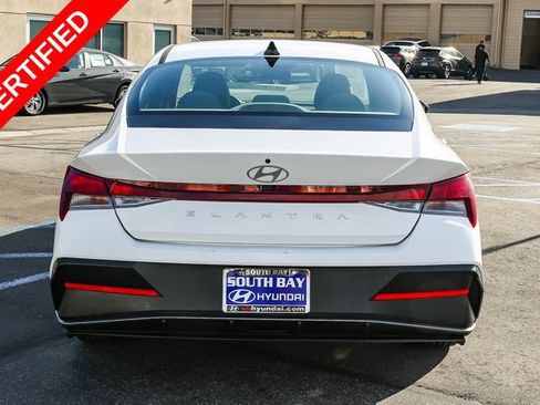 Certified 2024 Hyundai Elantra SEL FWD image 5