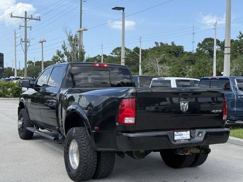 Used 2018 RAM 3500 Big Horn w/ Sport Appearance Group AWD/4WD image 2