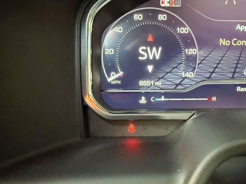 Used 2024 GMC Sierra 1500 AT4X image 14