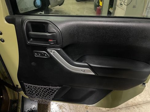 Used 2013 Jeep Wrangler Sahara image 18