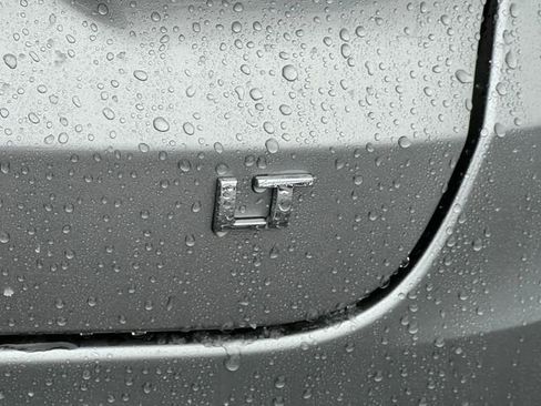 New 2026 Chevrolet Trax LT w/ Driver Confidence Package image 9