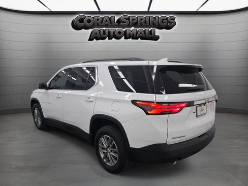 Used 2023 Chevrolet Traverse LT FWD image 4