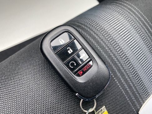 Used 2025 Honda Civic Sport image 25