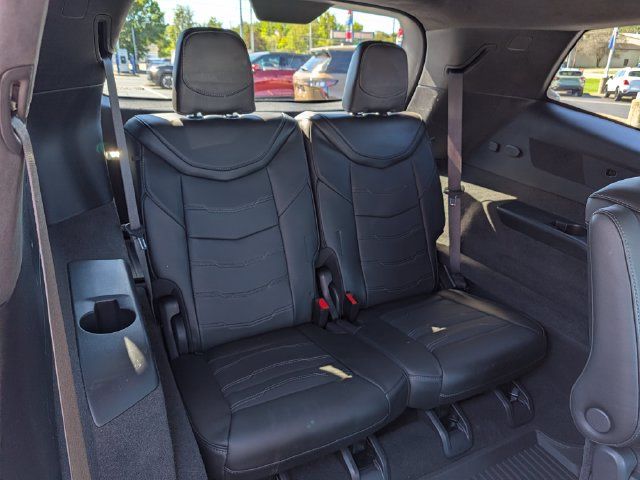 Used 2024 Cadillac XT6 Premium Luxury w/ Platinum Package AWD/4WD image 19