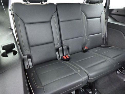 Used 2021 Chevrolet Tahoe Premier w/ Premium Package image 39