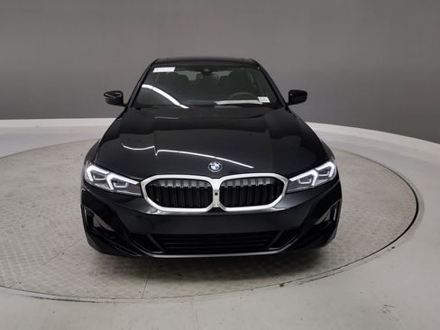 Used 2025 BMW 330i Sedan w/ Convenience Package image 4