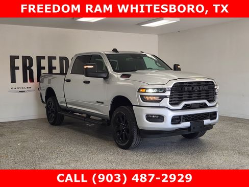 Used 2026 RAM 2500 Big Horn AWD/4WD image 2