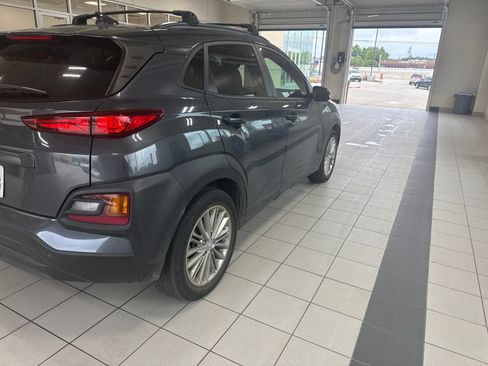 Used 2021 Hyundai Kona SEL Plus FWD image 3