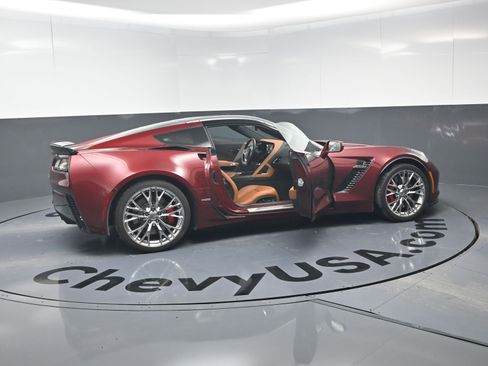 Used 2016 Chevrolet Corvette Z06 w/ 2LZ Preferred Equipment Group image 25