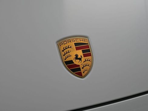 Certified 2022 Porsche Cayenne Platinum Edition AWD/4WD image 13