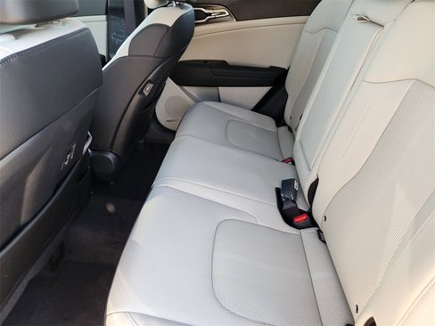 New 2026 Kia Sportage EX image 19