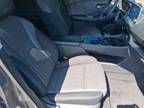 Used 2023 Nissan Rogue SV FWD image 26